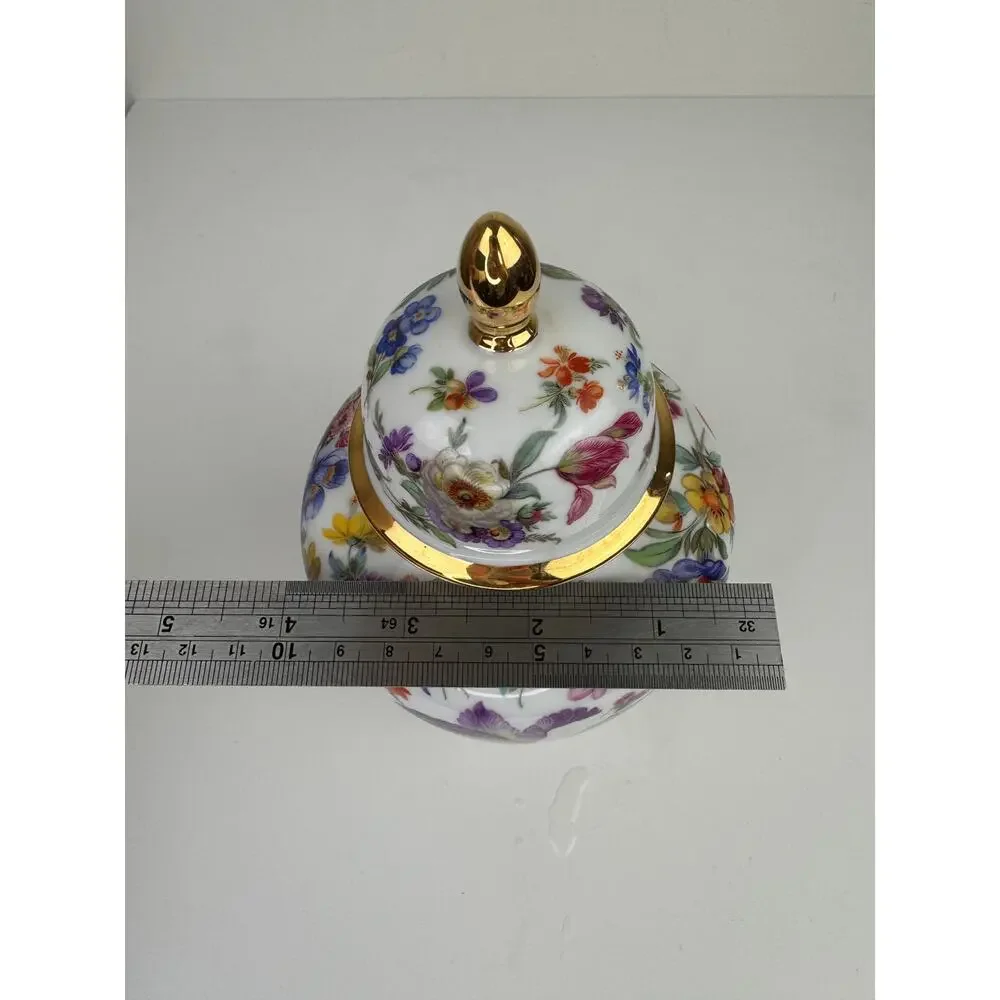Vintage Bavaria Porzellan White Floral Lid Decorative Antique Porcelain Vase